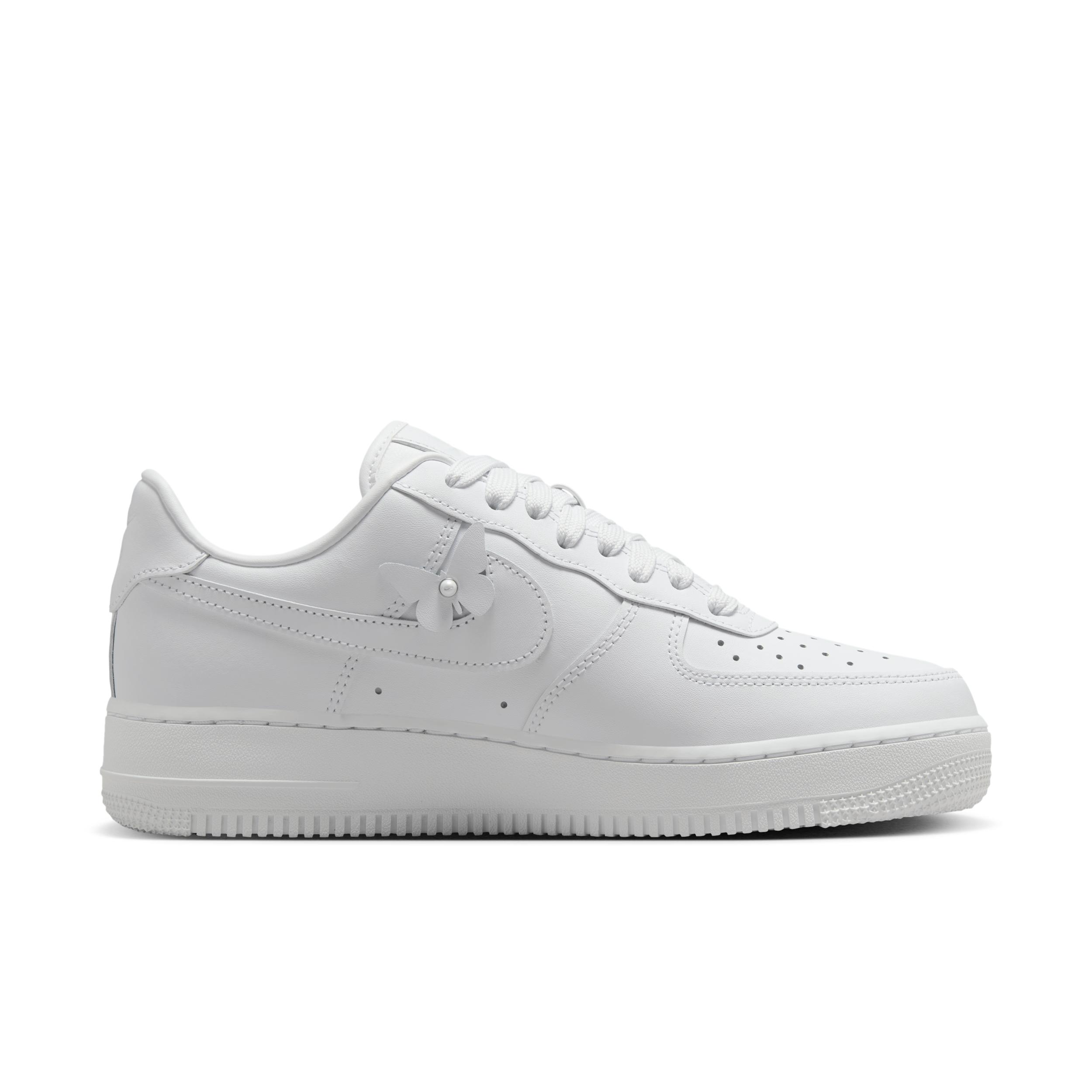 Nike Air Force 1 Low Women's Shoes Product Image