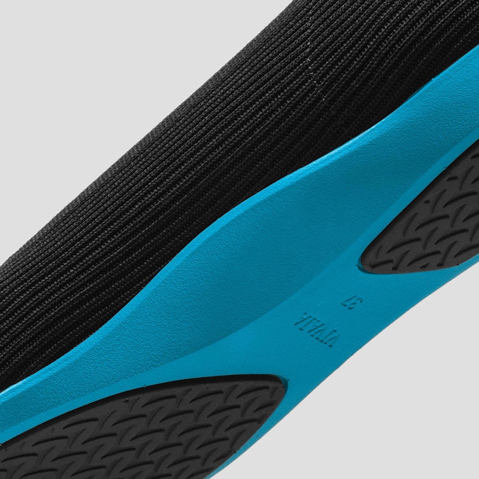 Lightweight Square-Toe V-Cut Flats (Margot Walker) Product Image