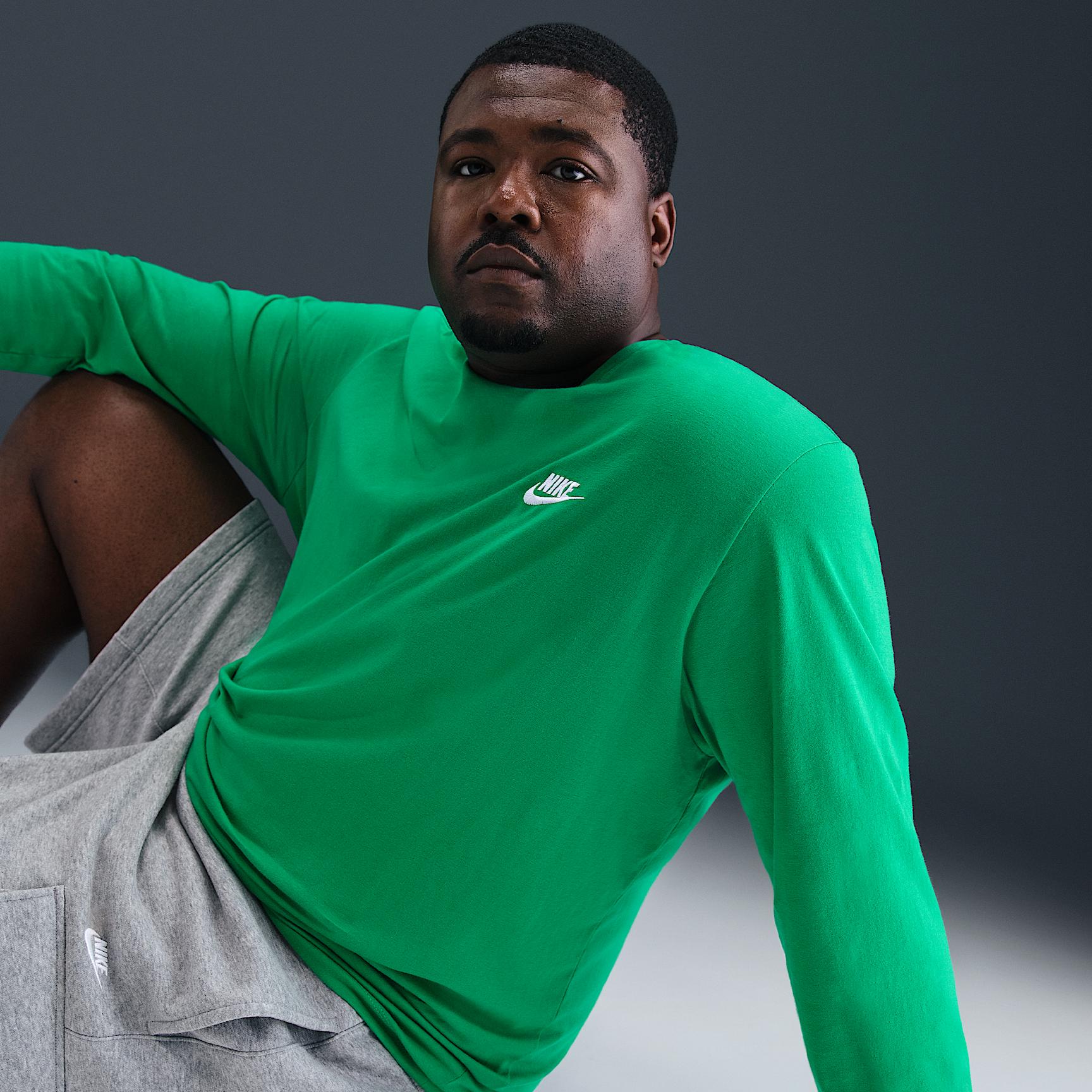 Mens Nike Sportswear Club Long-Sleeve T-Shirt | AR5193-324 Product Image