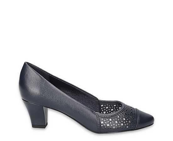 Easy Street Womens Neva Pump Product Image