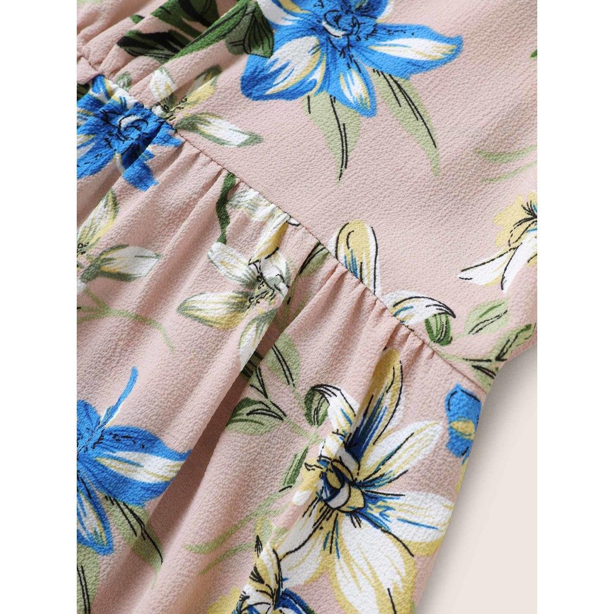 Plus Size DustyPink Floral Flutter Sleeve Button Detail Blouse Women Elegant Short sleeve V-neck Everyday Blouses BloomChic 28/5X Product Image