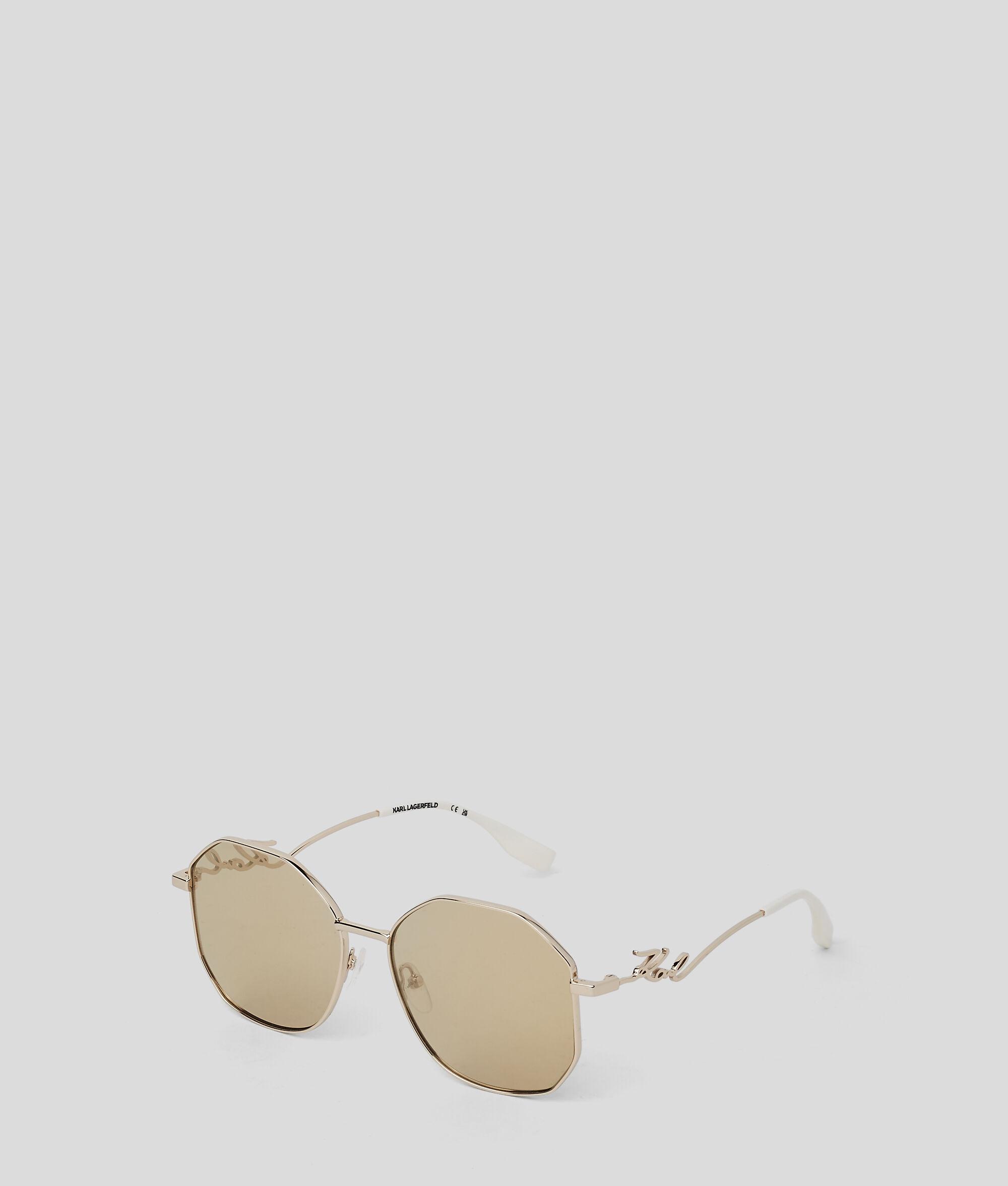 SIGNATURE SUNGLASSES Product Image