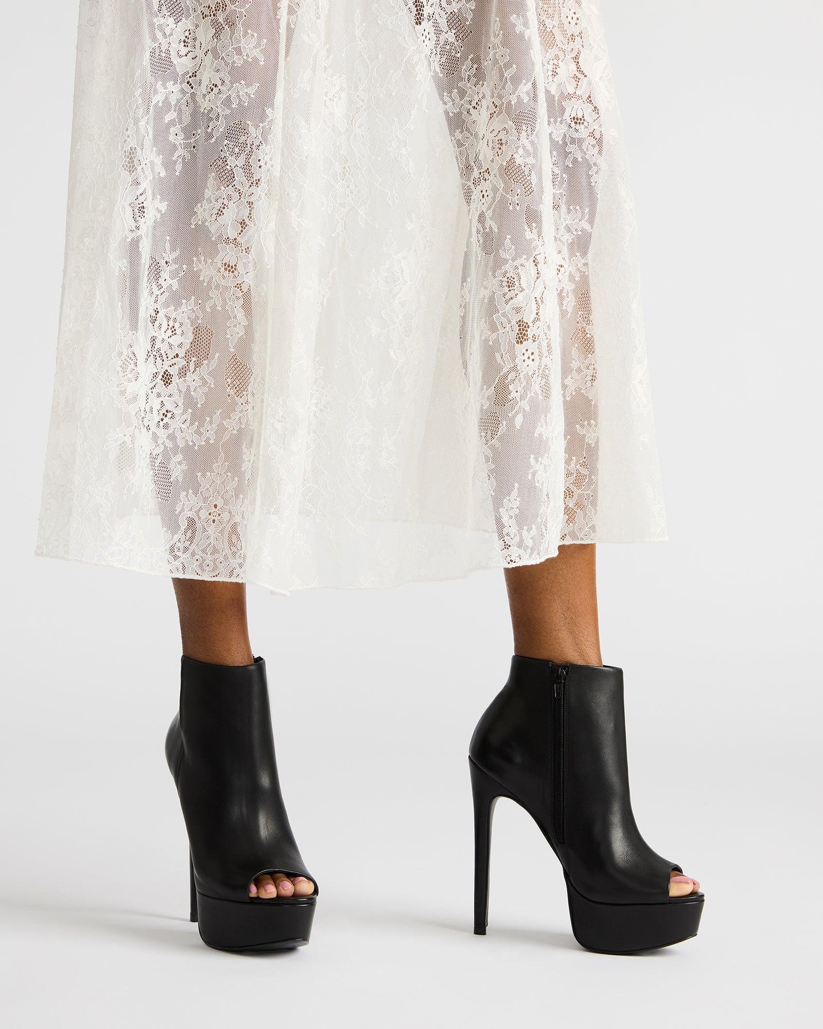 MAVERICK BLACK LEATHER Female Product Image