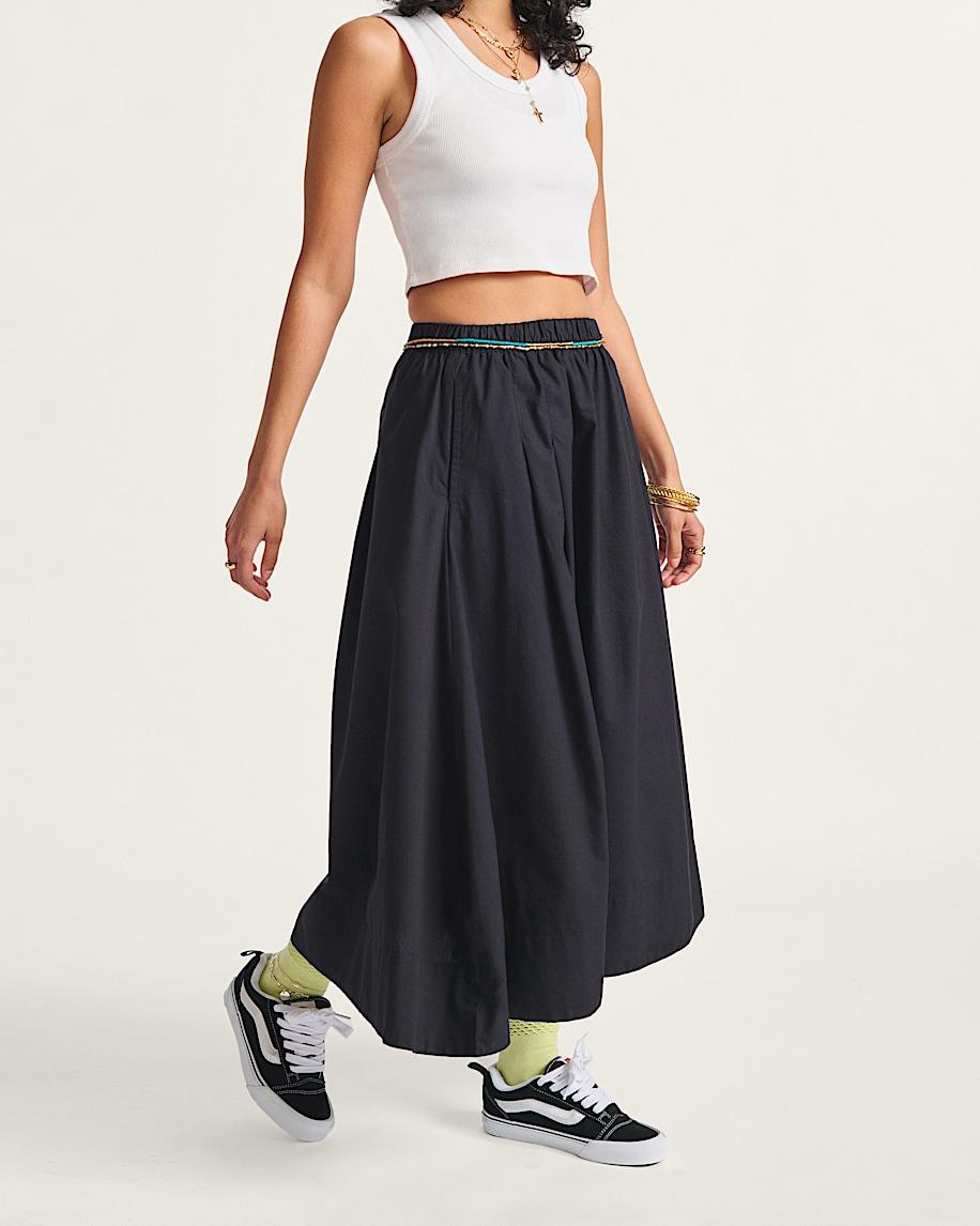 Knu Skool Shoe in Black / White| Vans US Product Image