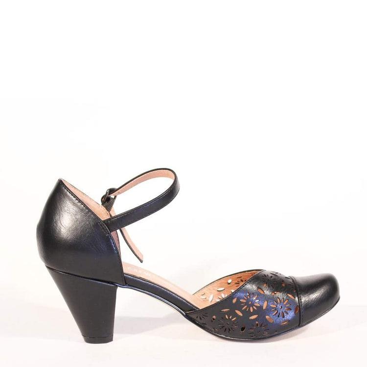 Morty Retro Heels Product Image