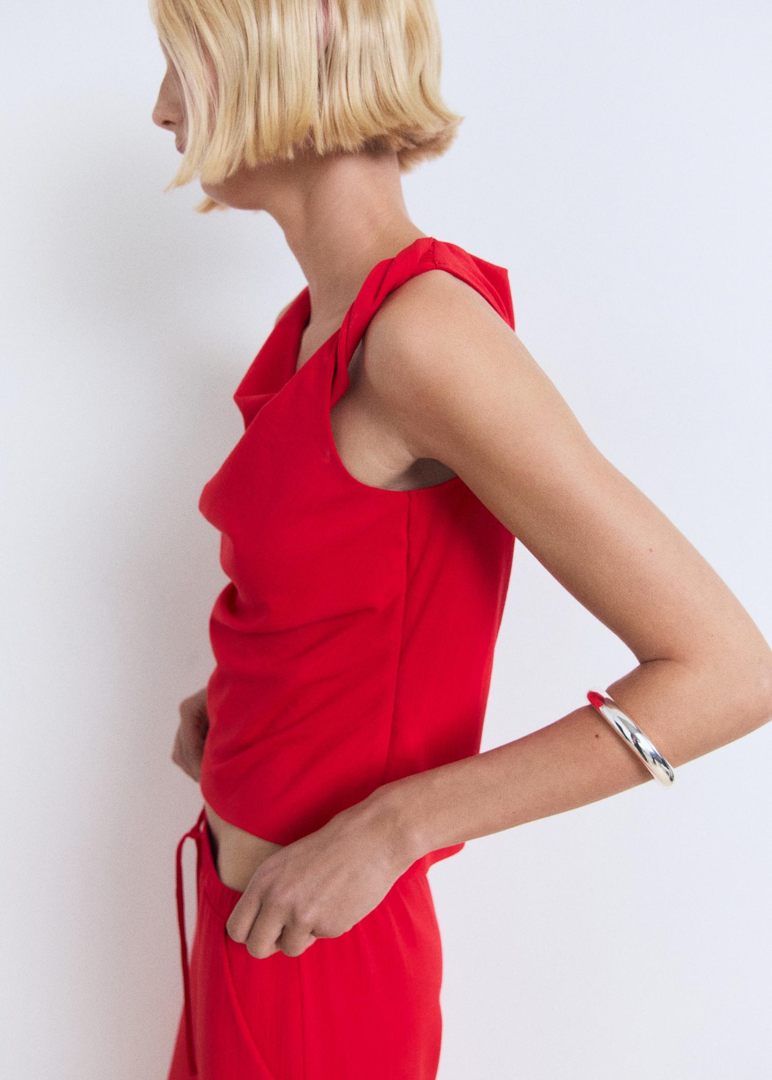 Asymmetrical draped top with straps - Women | MANGO USA Product Image