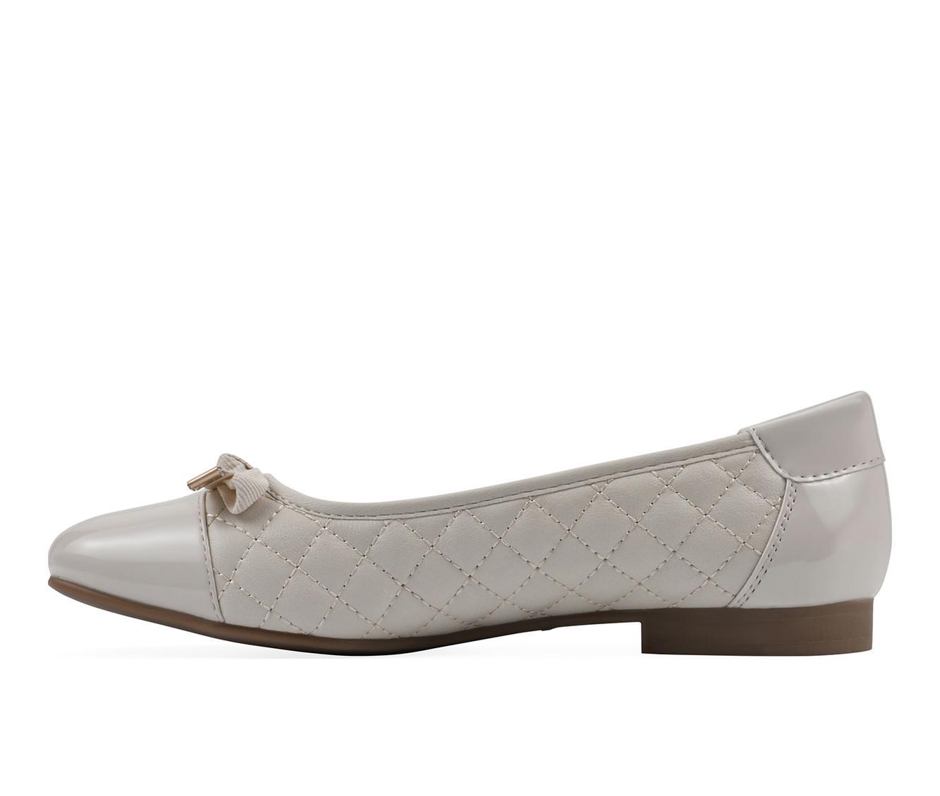 Women's White Mountain Bocah Flats Product Image