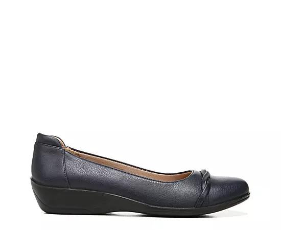 Lifestride Womens Impact Flat Product Image