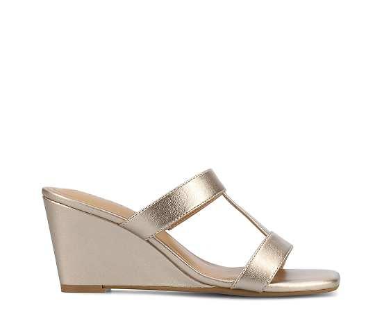 Journee Collection Womens Clodie Wedge Sandal Product Image
