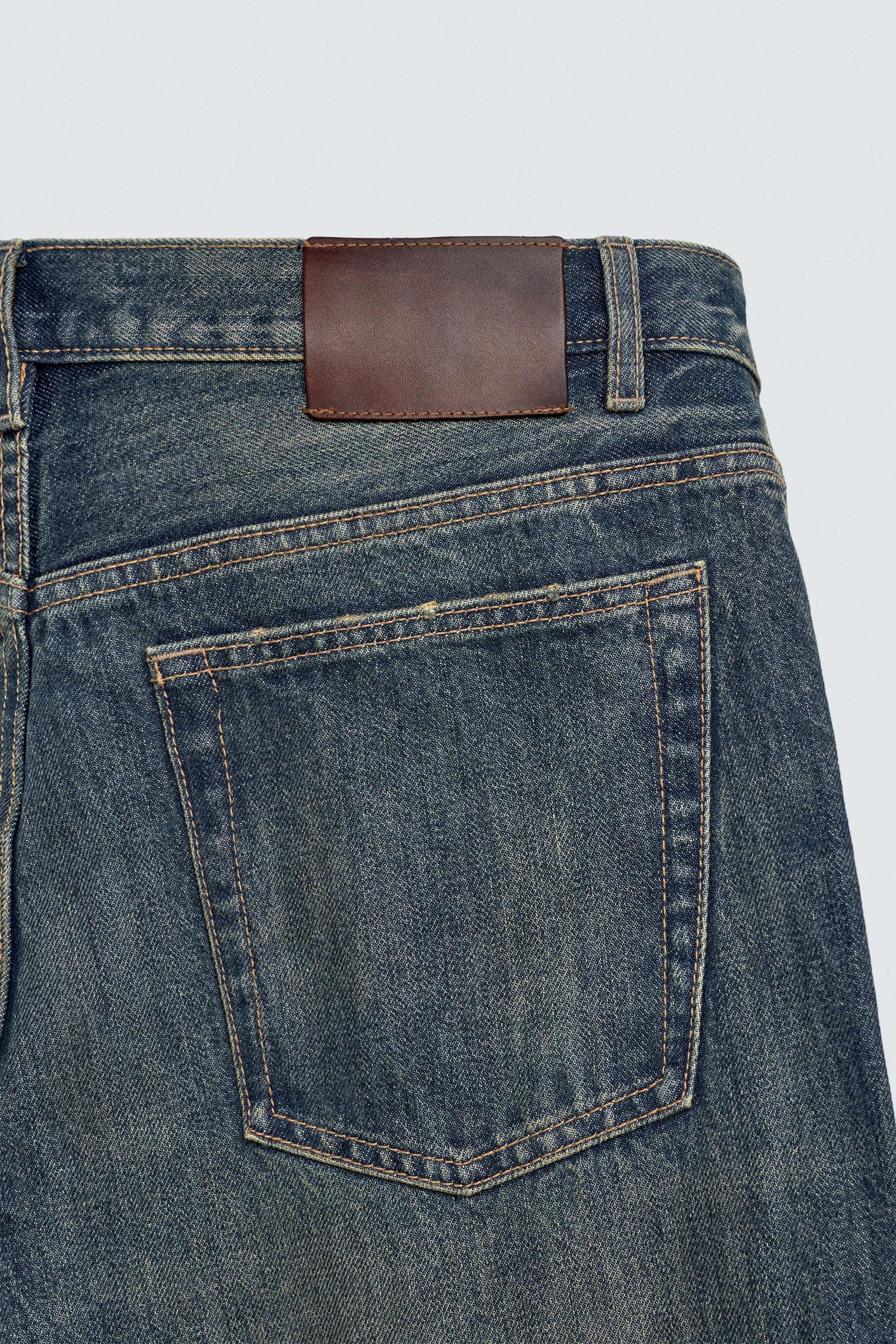 STRAIGHT FIT JEANS Product Image