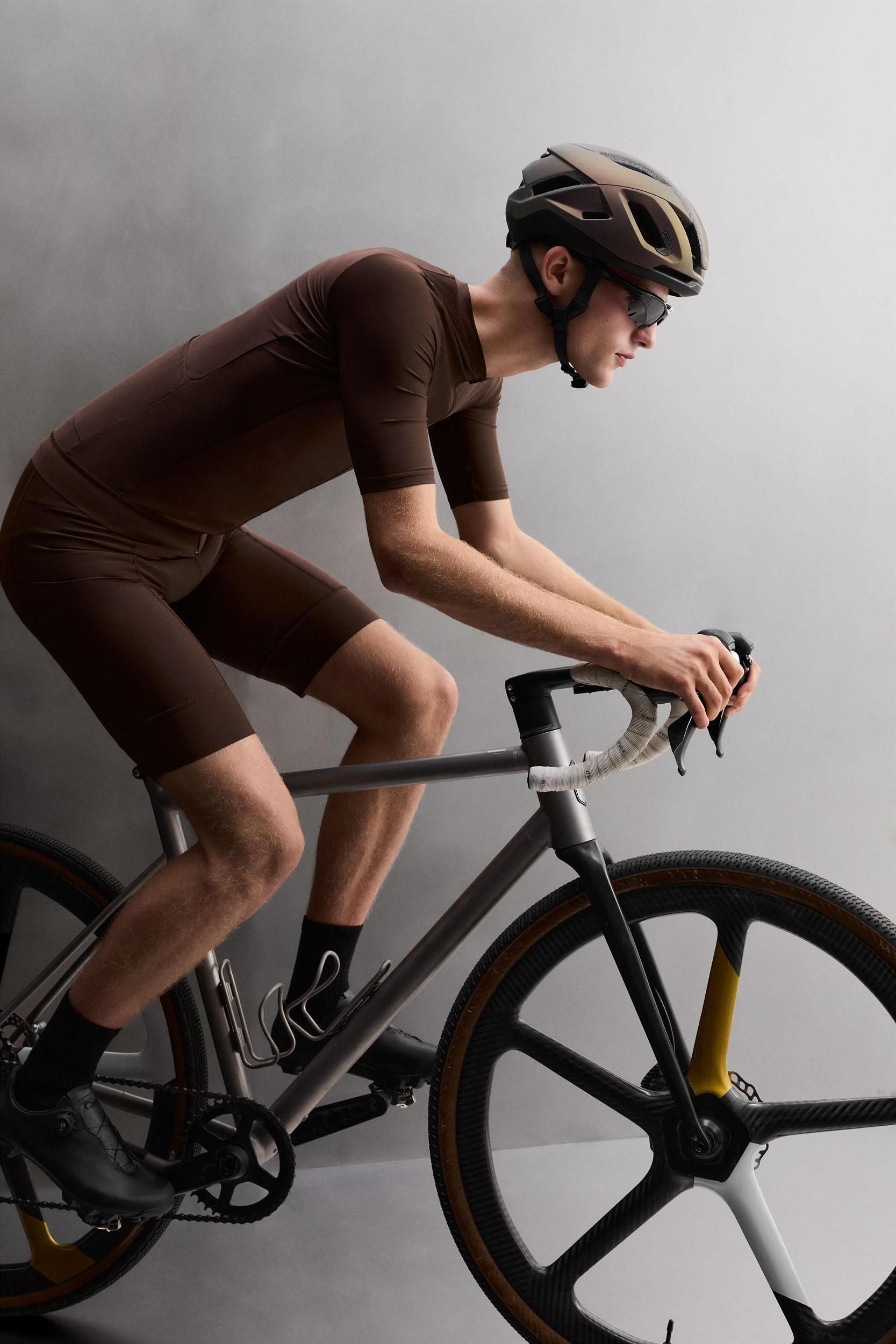 CYCLING JERSEY Product Image