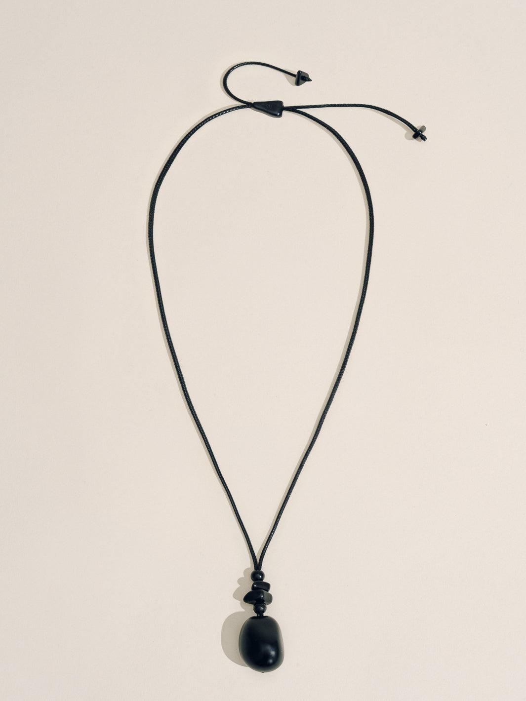 The Pendant Necklace in Black Product Image