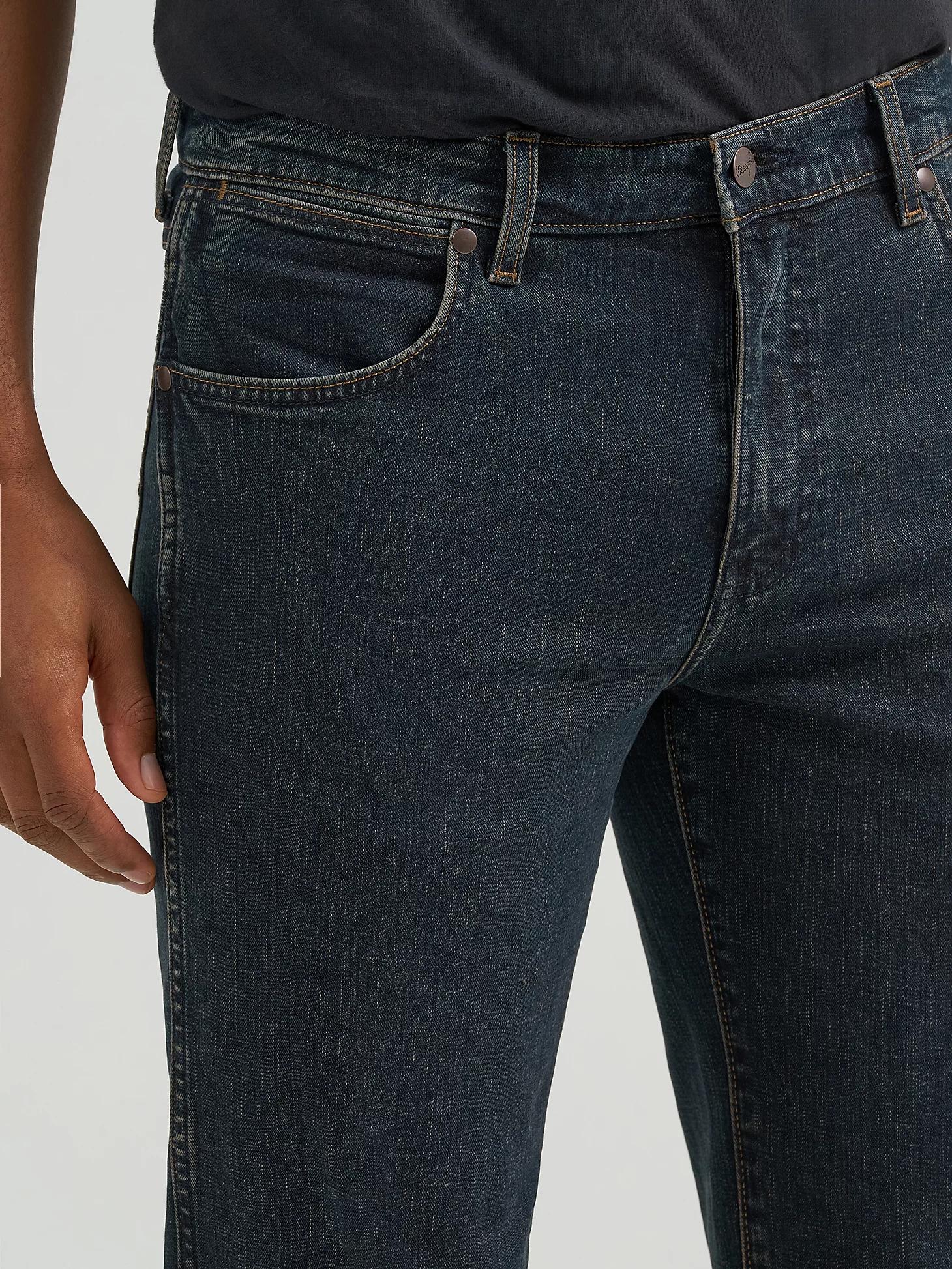 Men's Loose Bootcut Jean in Nightfall Product Image