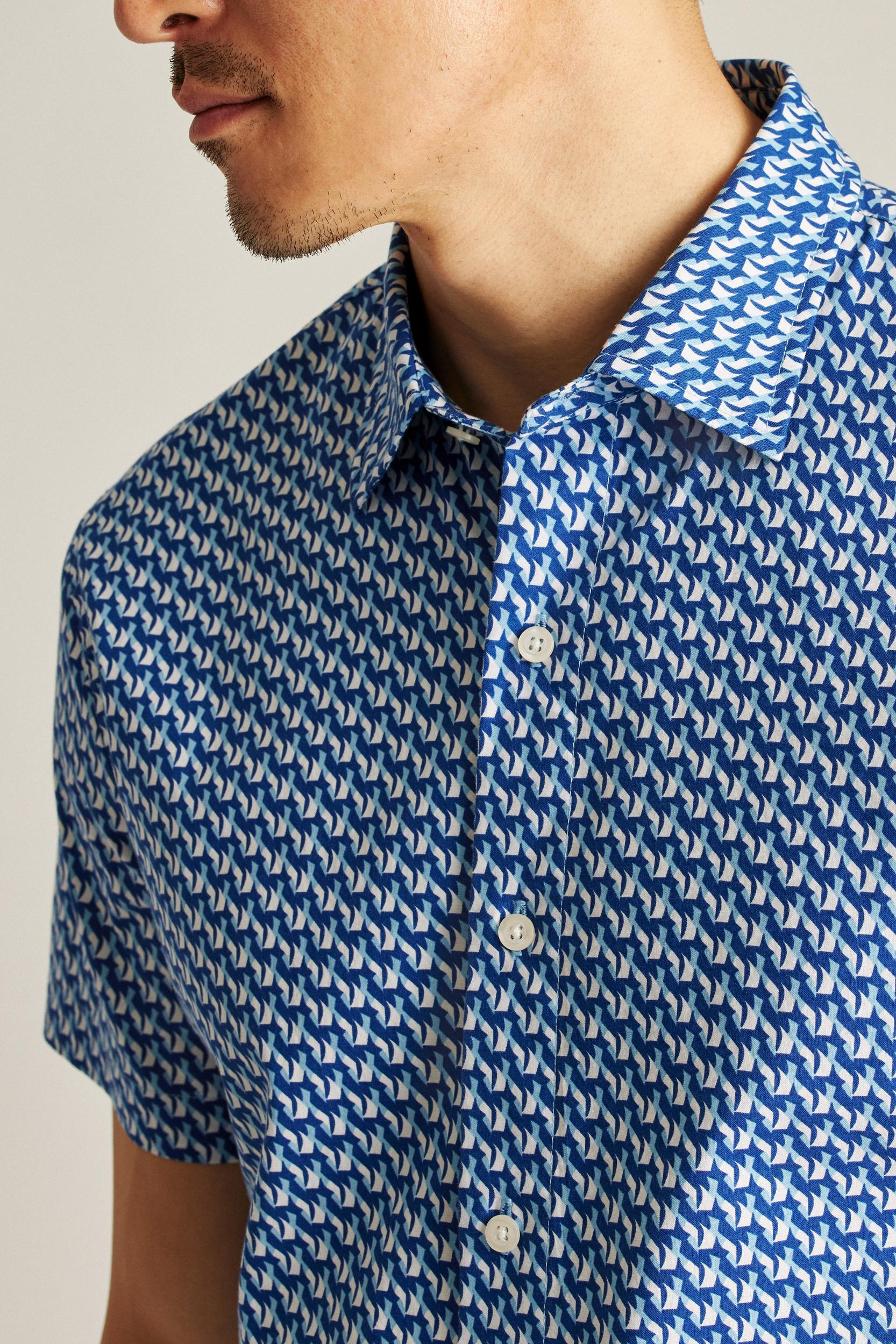 Riviera Short Sleeve Shirt Product Image