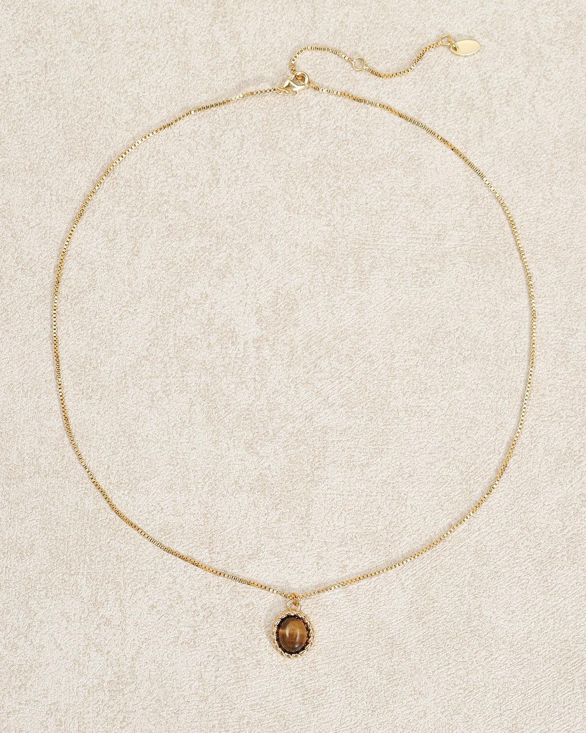 Retro Gold-Plated Necklace Product Image