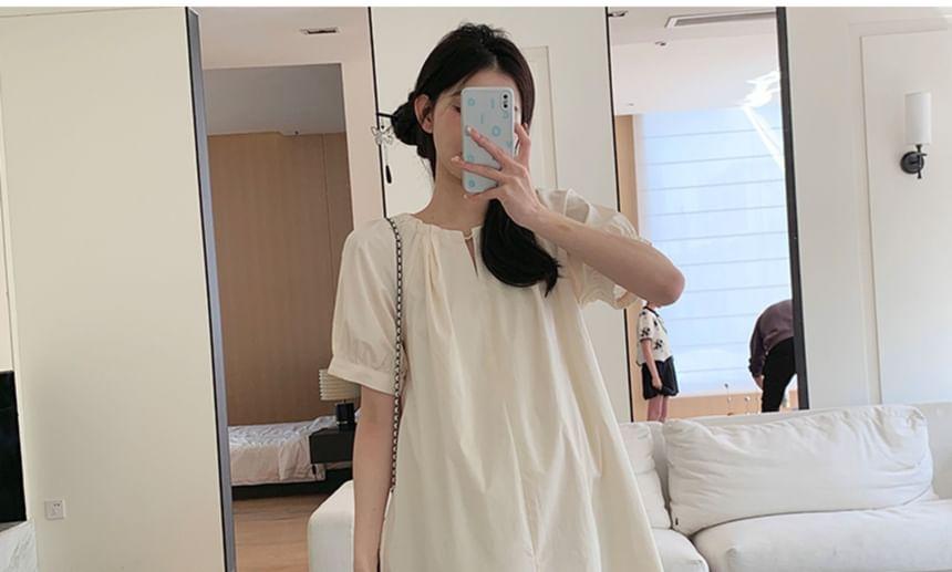 Maternity Short-Sleeve Round Neck Plain Lace Panel Midi A-Line Dress Product Image