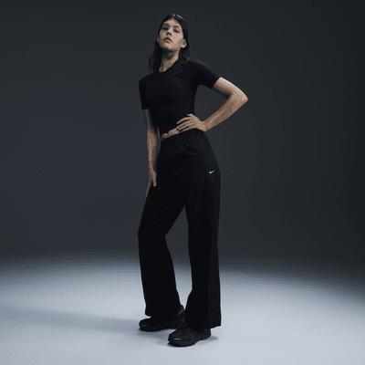 Nike Womens Windrunner High-Waisted Woven Open-Hem Pants | FV7655-010 Product Image