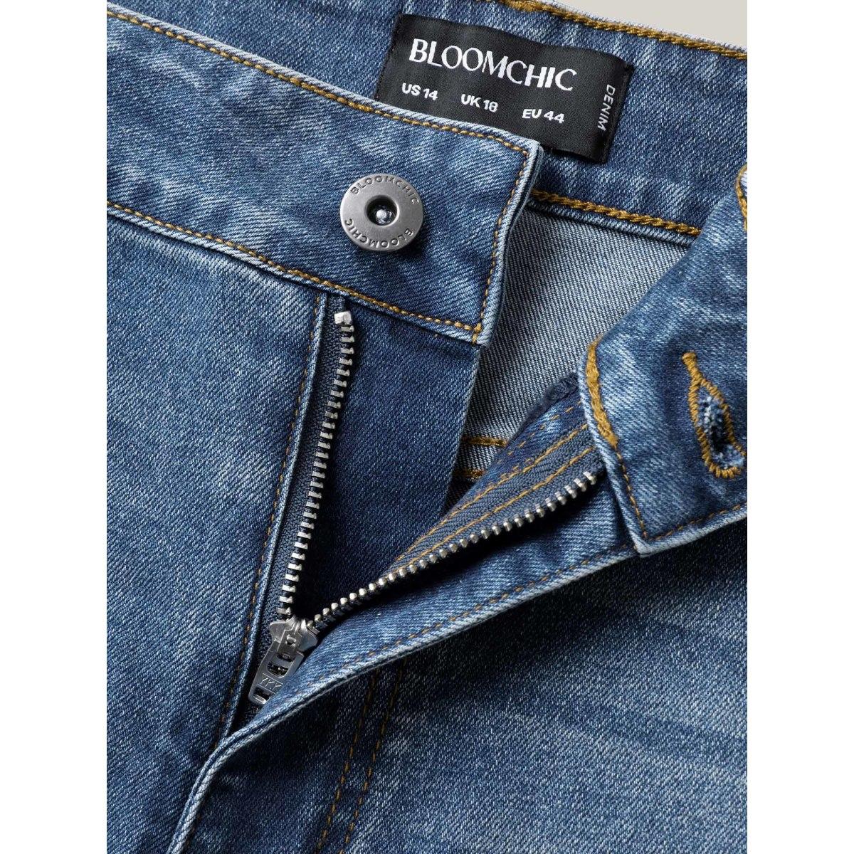 Plus Size Classic Pockets Boyfriend Jeans Women Midblue Leisure High stretch Slanted pocket Jeans BloomChic 28/5X Product Image