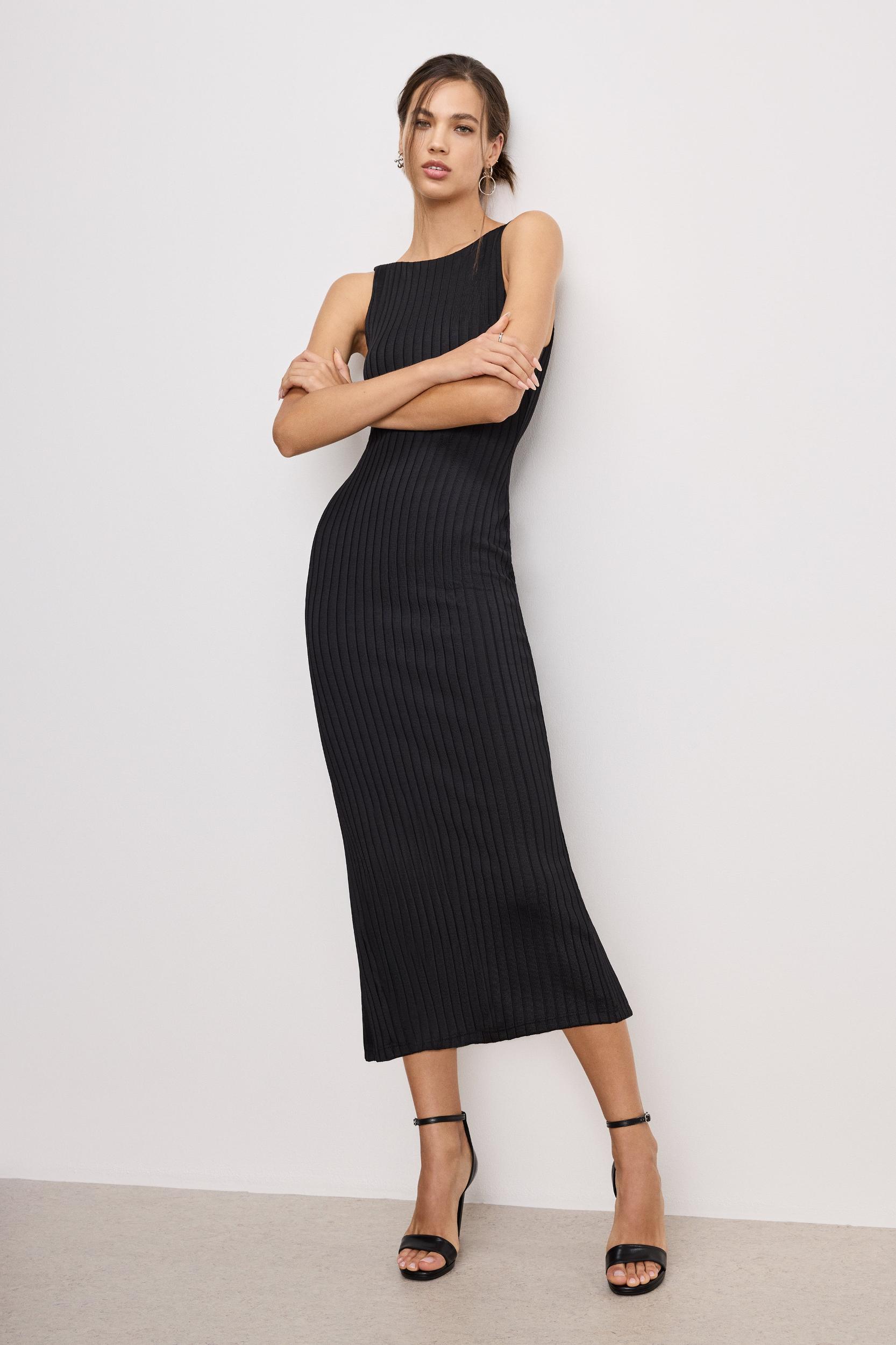 RIBBED MIDI DRESS | BLACK001 Product Image