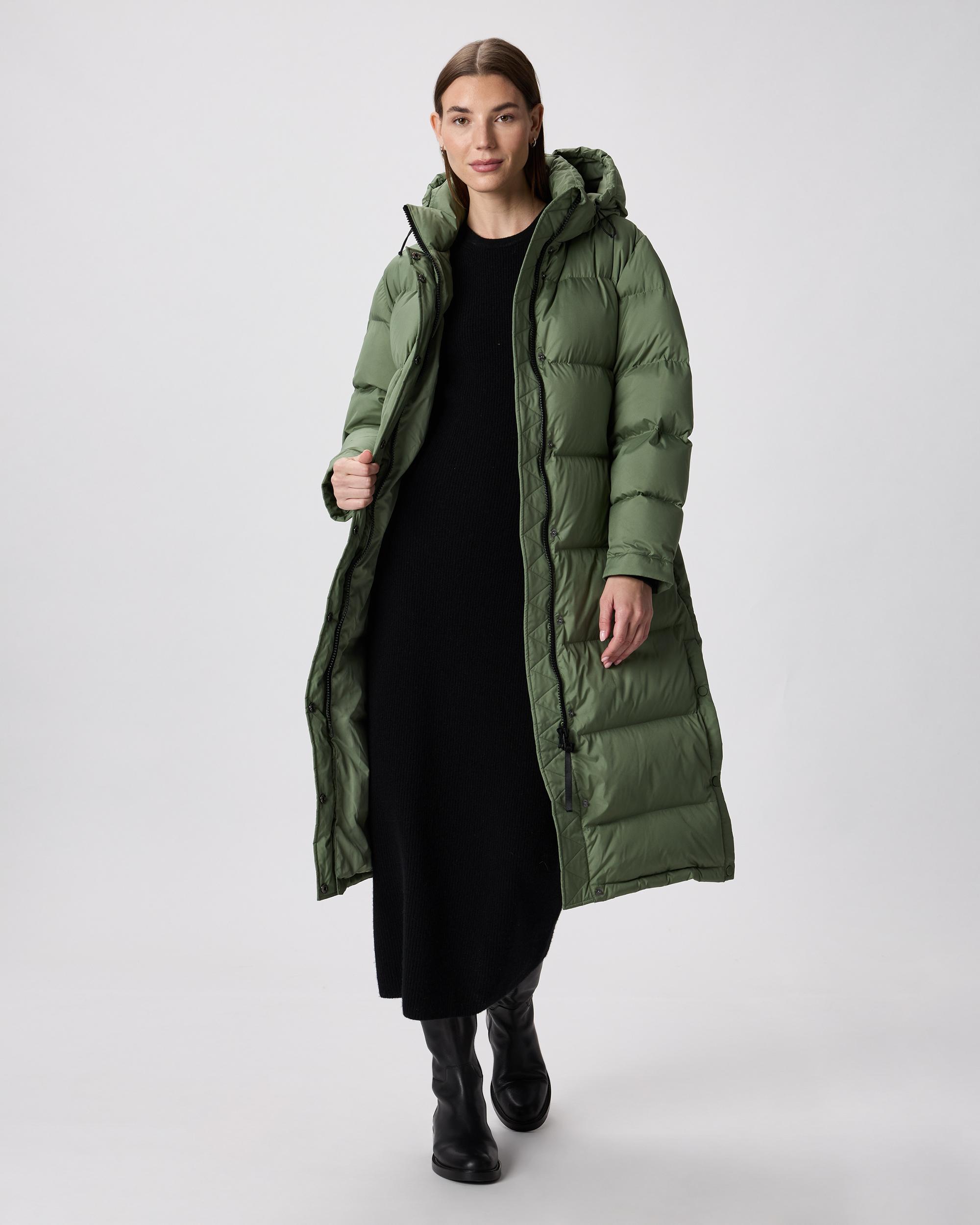 Quince | Women's Responsible Down Long Puffer Jacket Recycled Polyester Product Image
