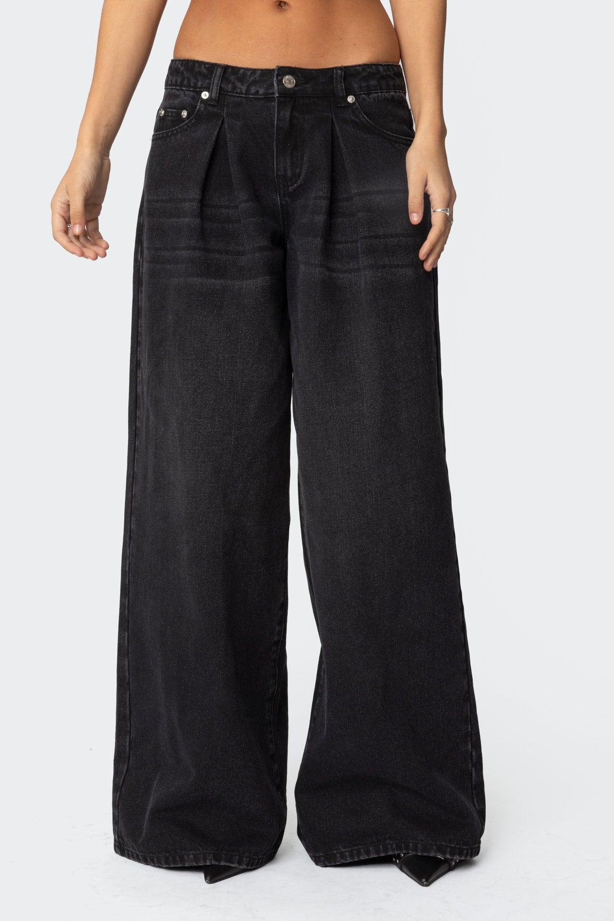 Pleated Detail Low Rise Baggy Jeans Product Image