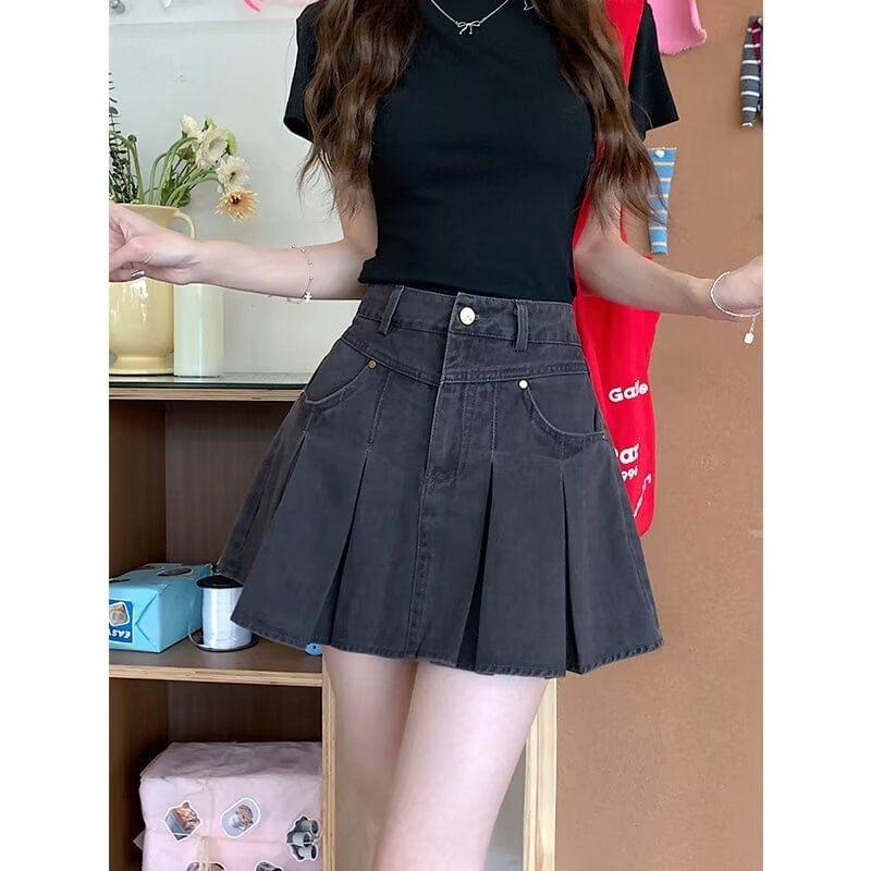 High Rise Denim Mini Pleated Skirt Product Image