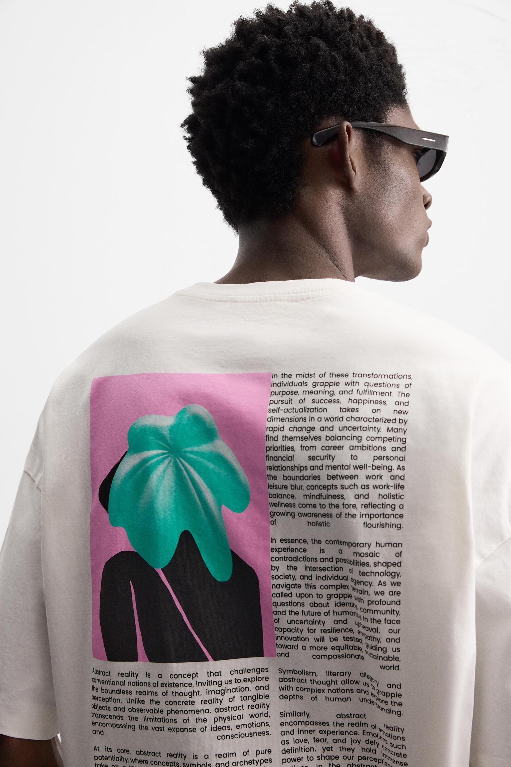 GRAPHIC PRINT T-SHIRT Product Image