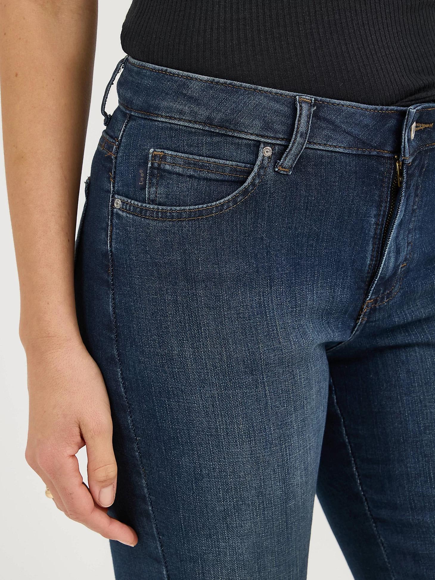 Women's Capris: Relaxed Fit Capri Pants | Denim Pants | Lee® Product Image