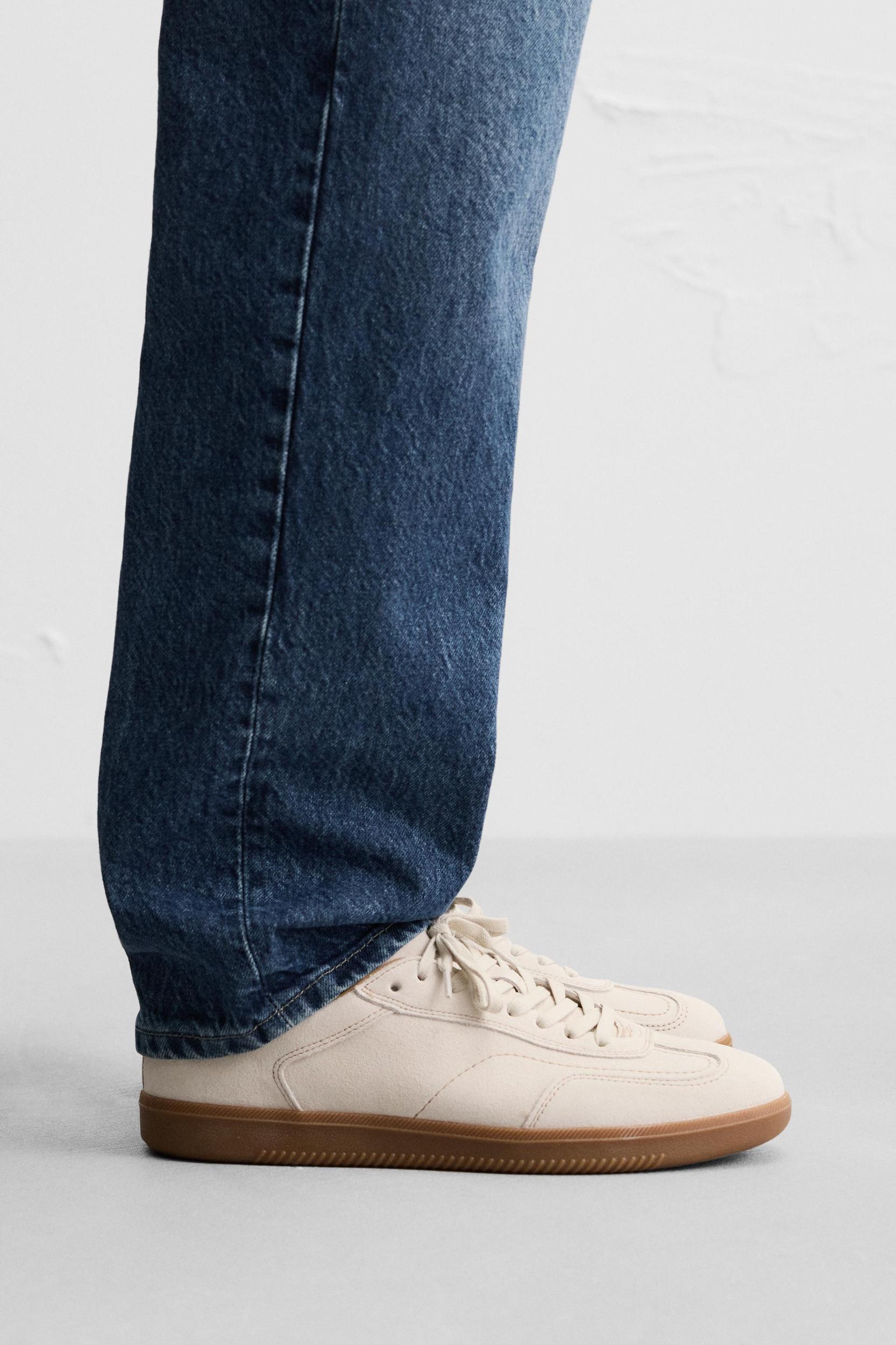 LEATHER CONTRAST SOLE SNEAKERS Product Image