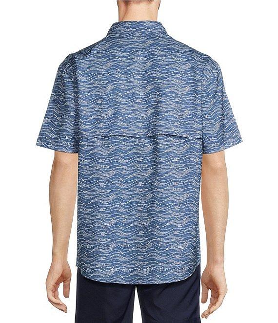 Roundtree & Yorke The Charter Performance Vented Short Sleeve Wave Print Fishing Sport Shirt Product Image