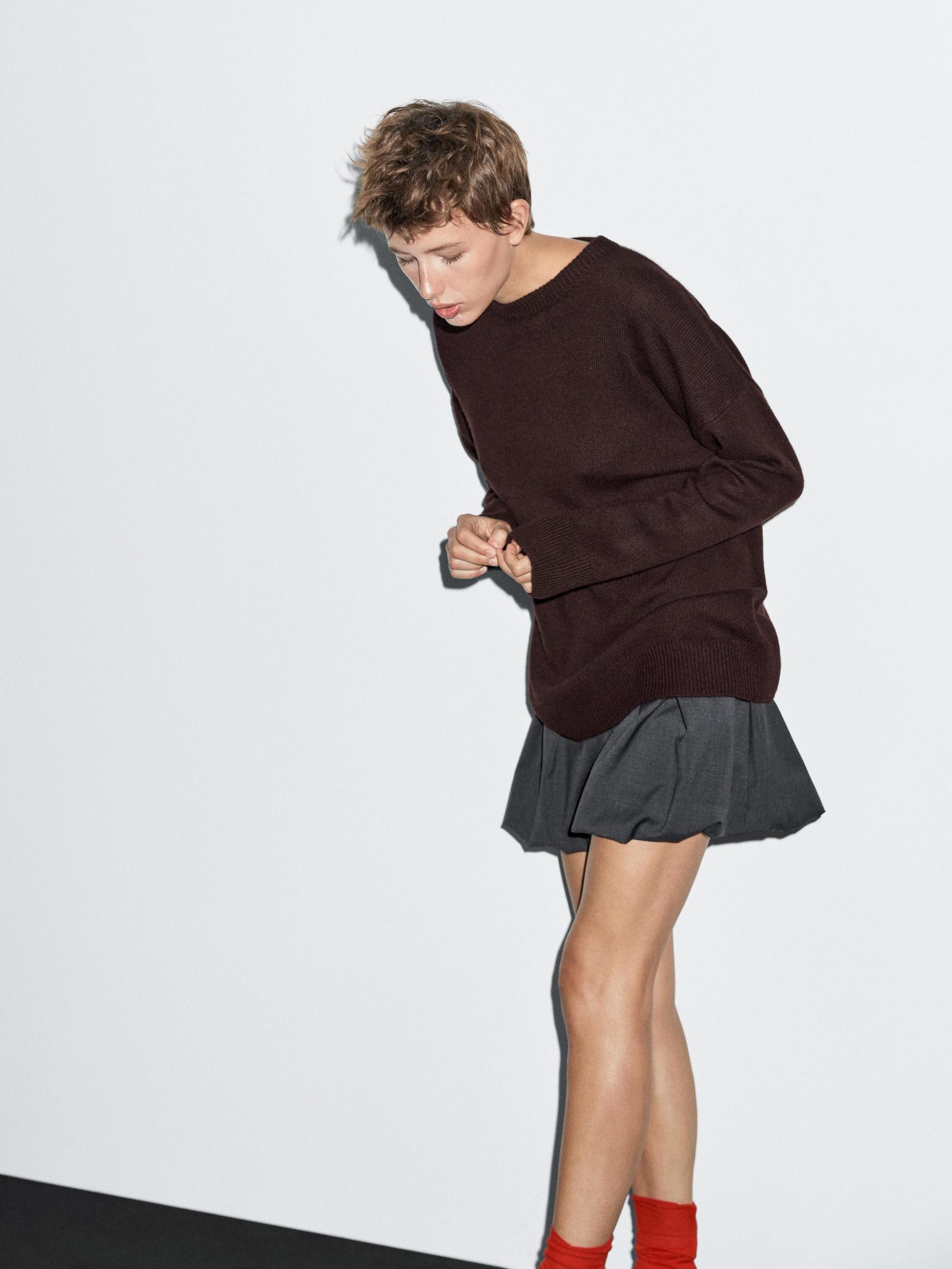 100% cashmere oversize knit sweater Product Image