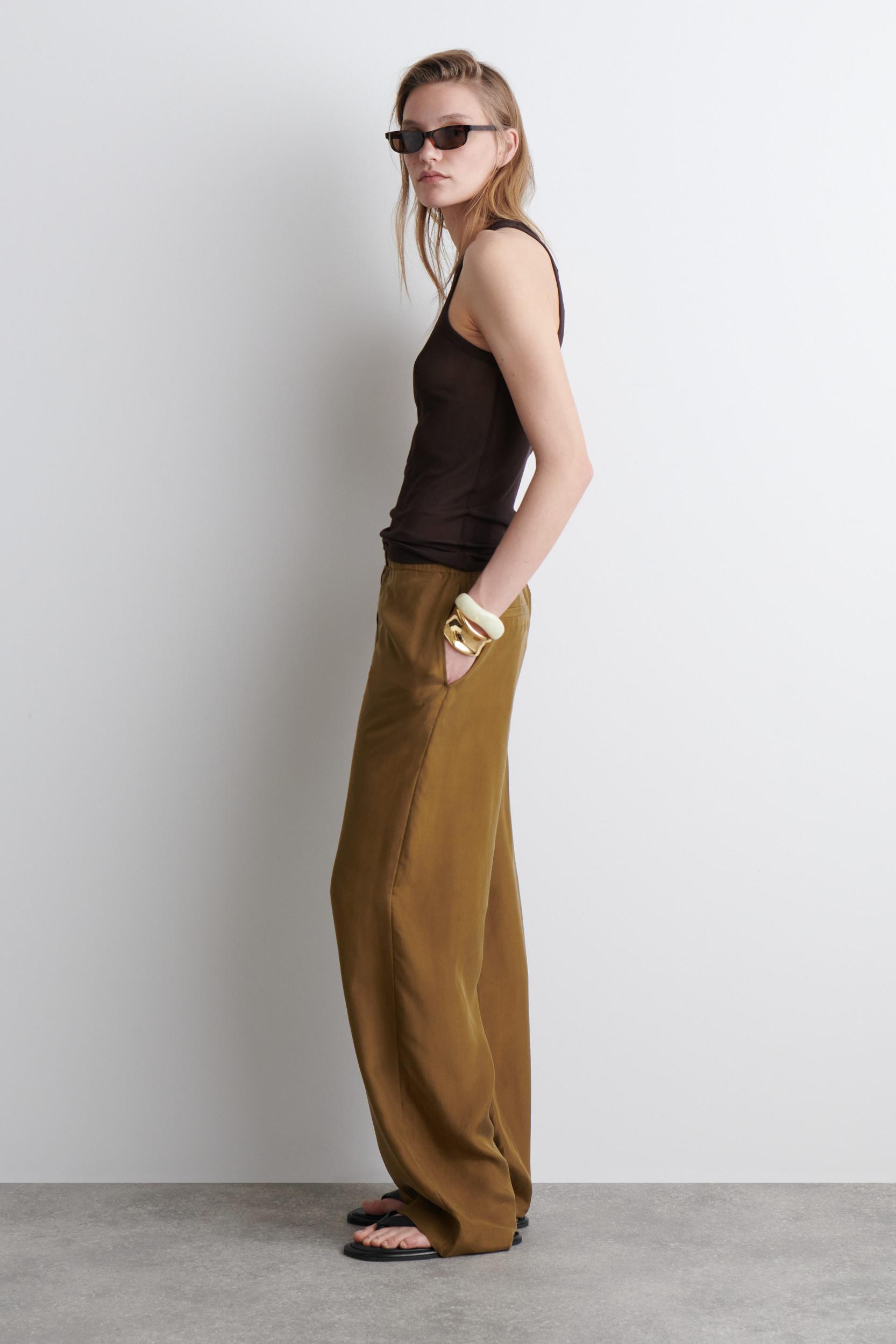 RIBBED SILK TANK TOP Product Image