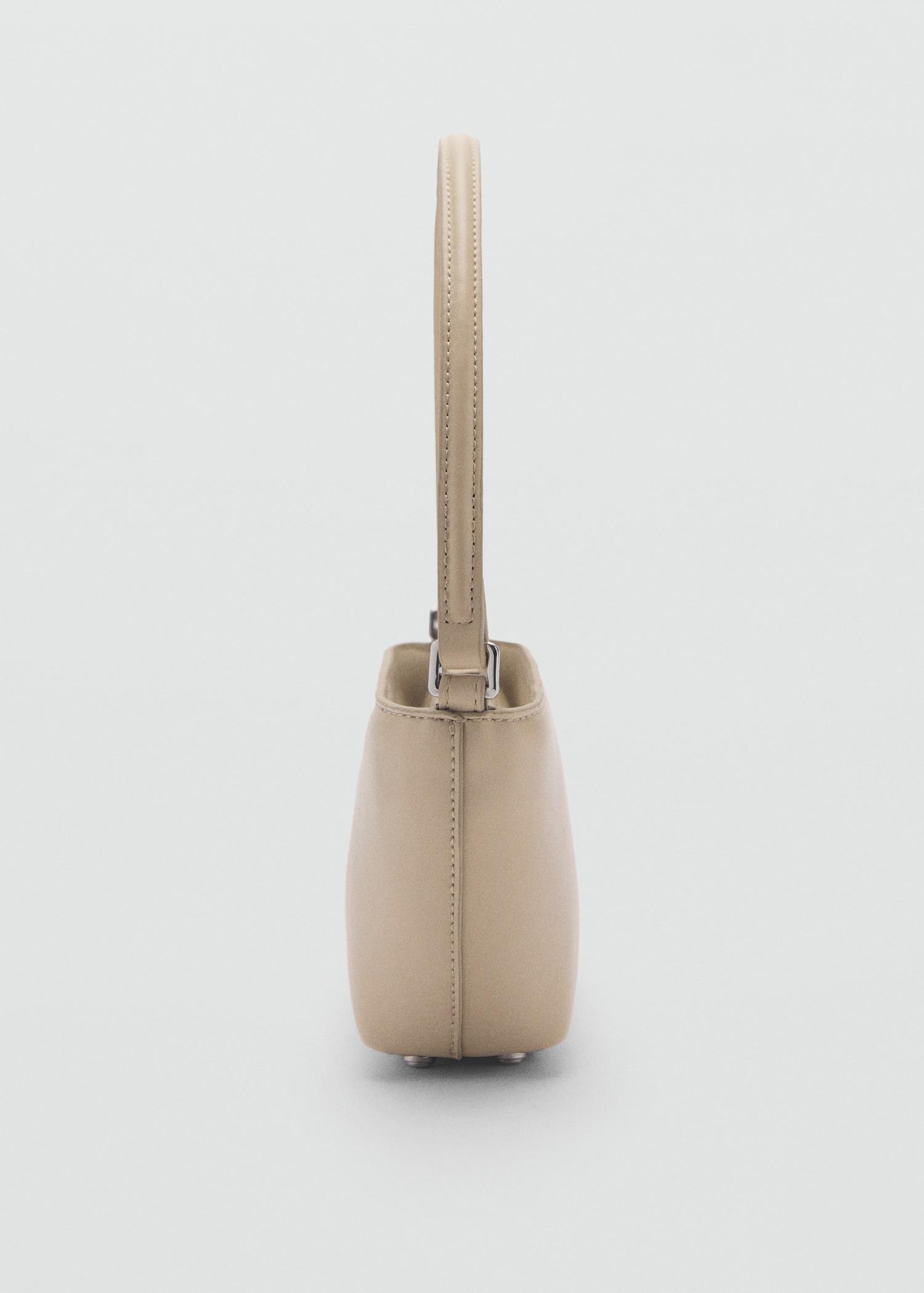 Oval shoulder bag - Women | MANGO USA Product Image