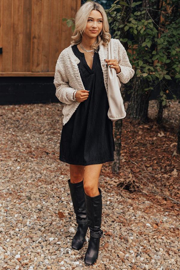 Long Weekend Wonderful Shift Dress In Black Product Image