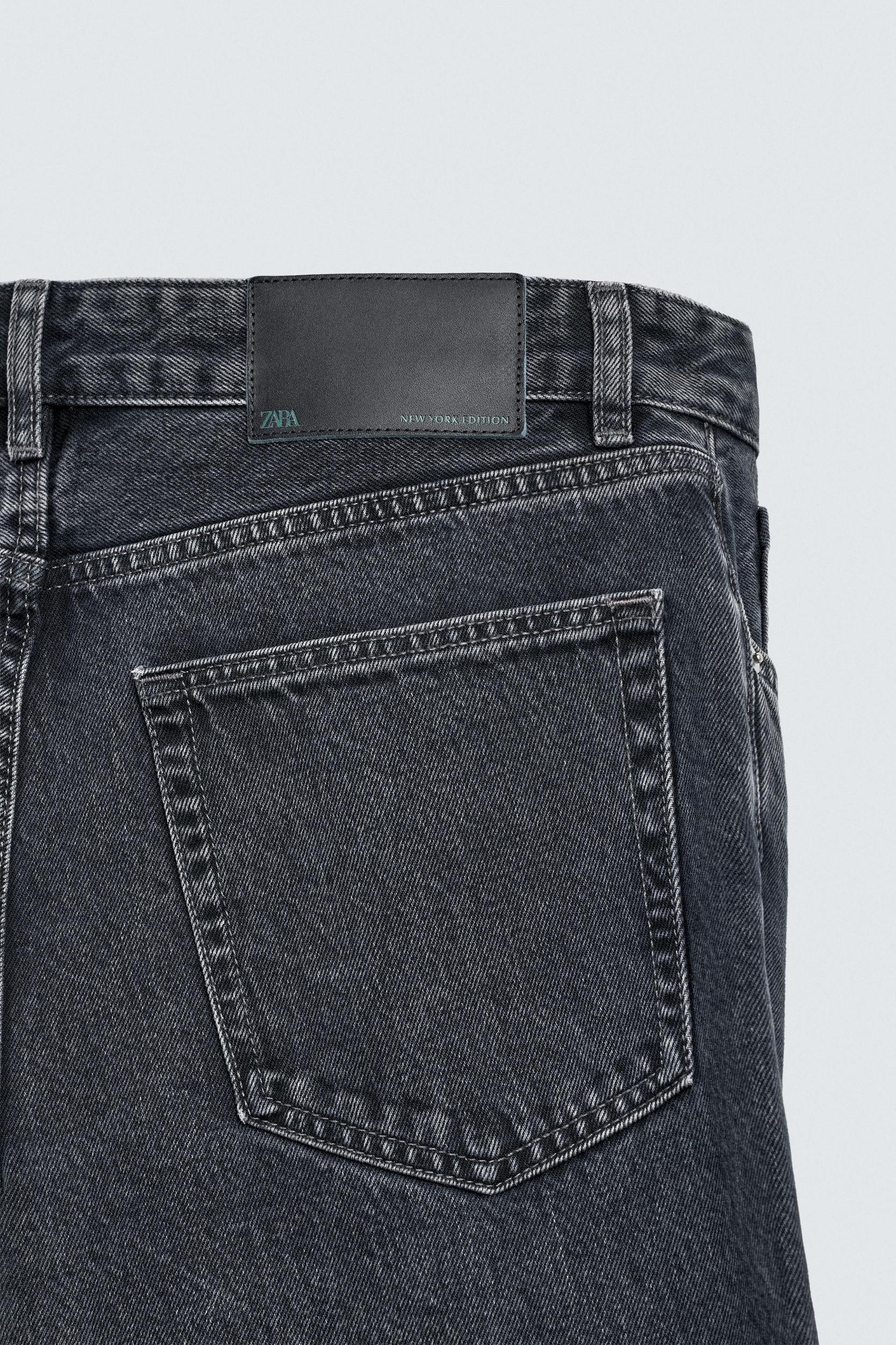 FLARE FIT JEANS Product Image