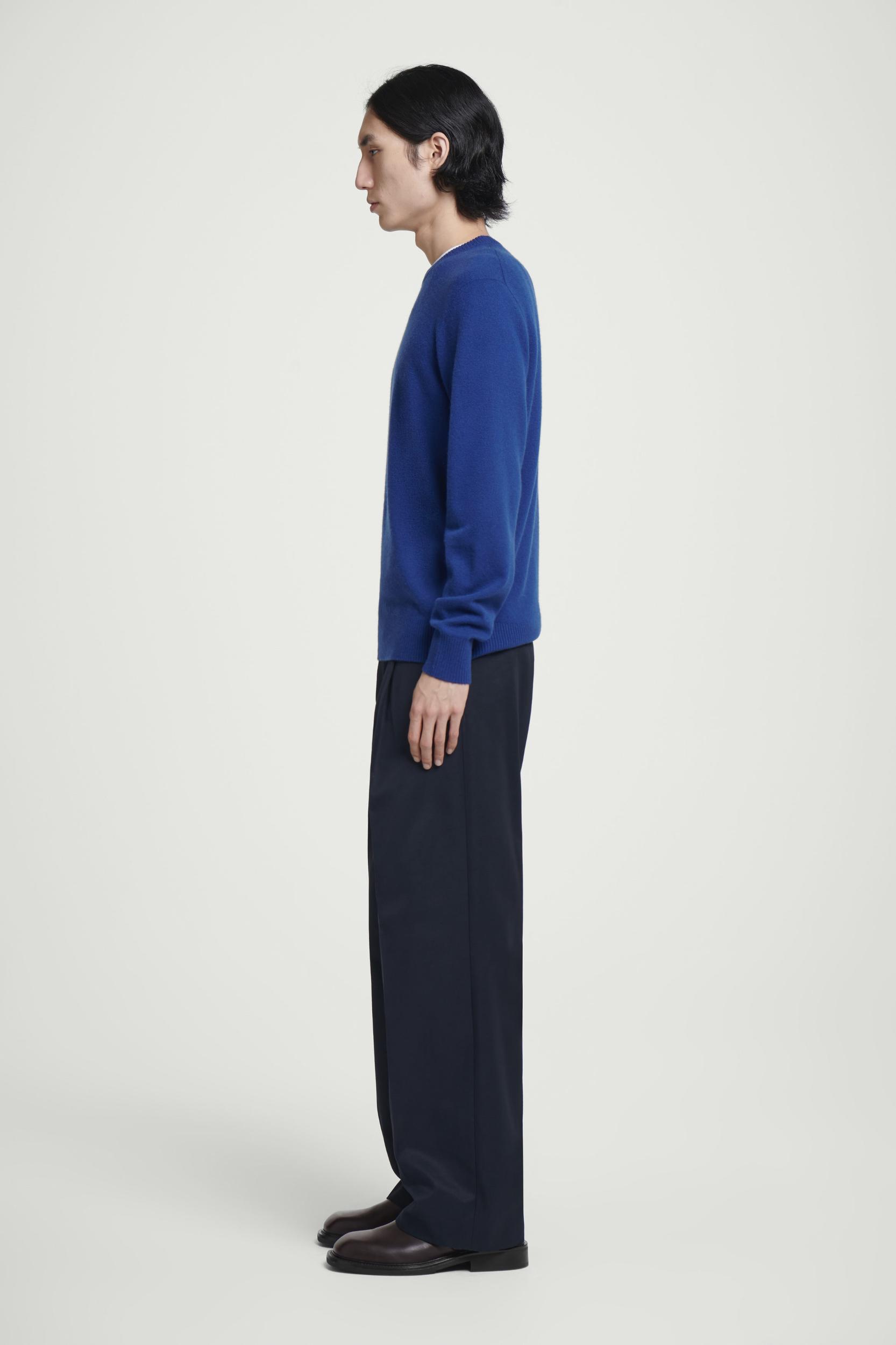 PURE CASHMERE SWEATER Product Image