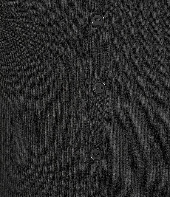 Moa Moa Crewneck Neck Short Sleeve Button-Front Top Product Image