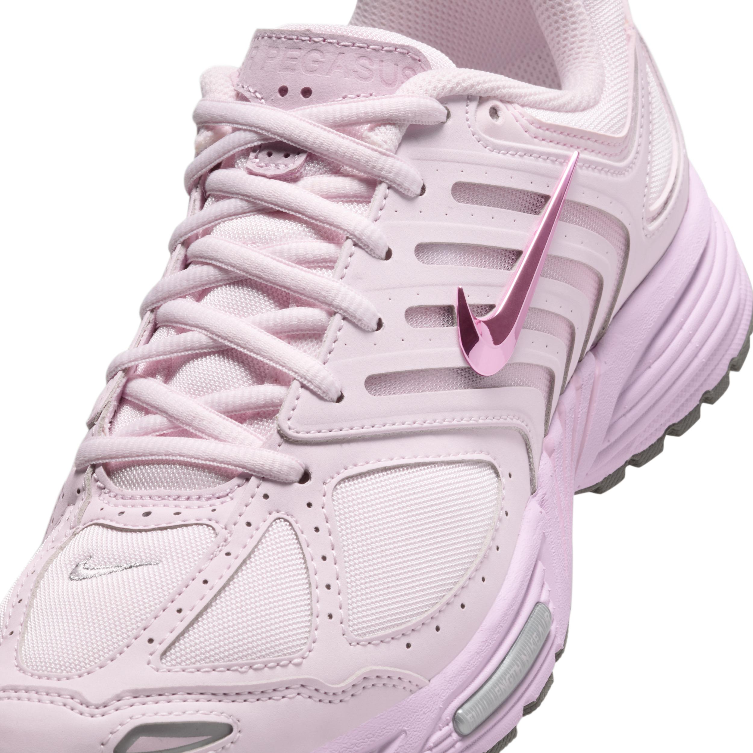 Nike Air Pegasus 2005 Women's Shoes Product Image