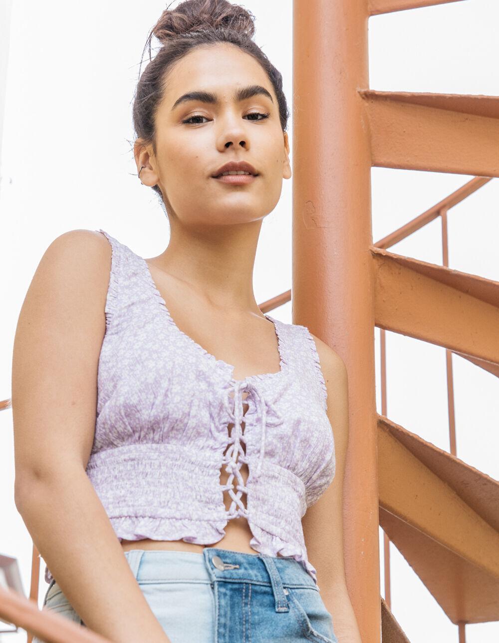 SKY AND SPARROW Ditsy Floral Womens Lavender Lace Up Peplum Tank - LAVEN Product Image