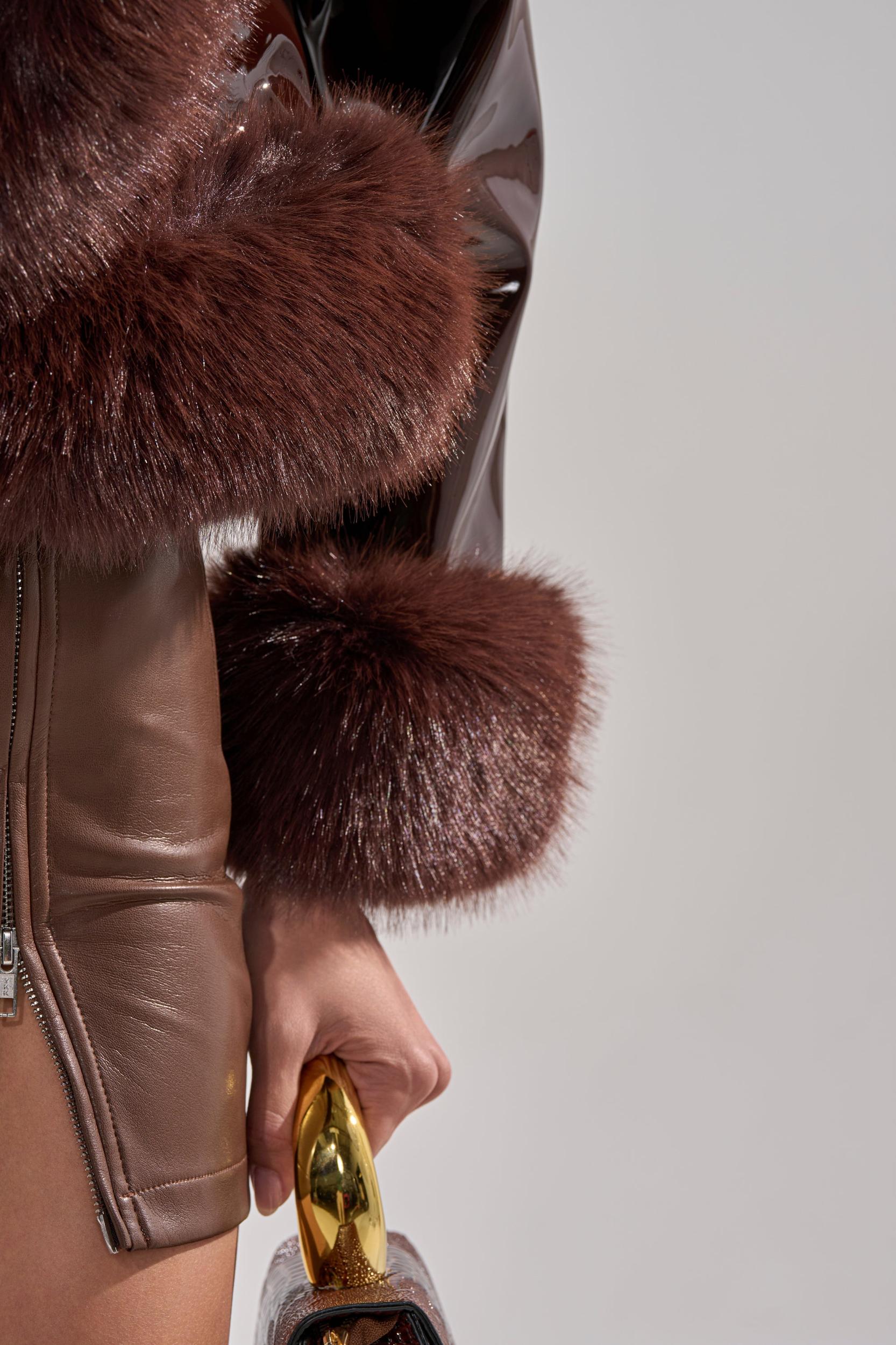 LUNNA FUR TRIM MOTO IN PATENT Product Image