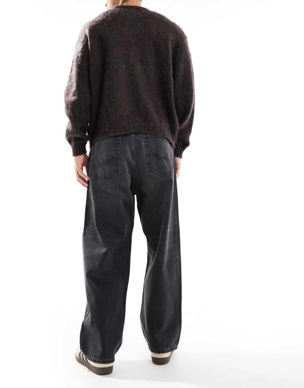 Jack & Jones ron skater fit jeans in black wash Product Image