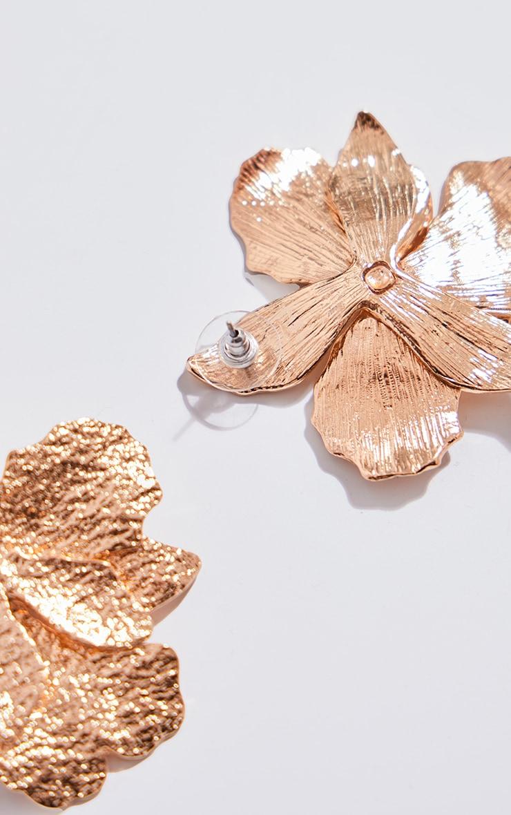 Gold Textured Flower Stud Earrings Product Image