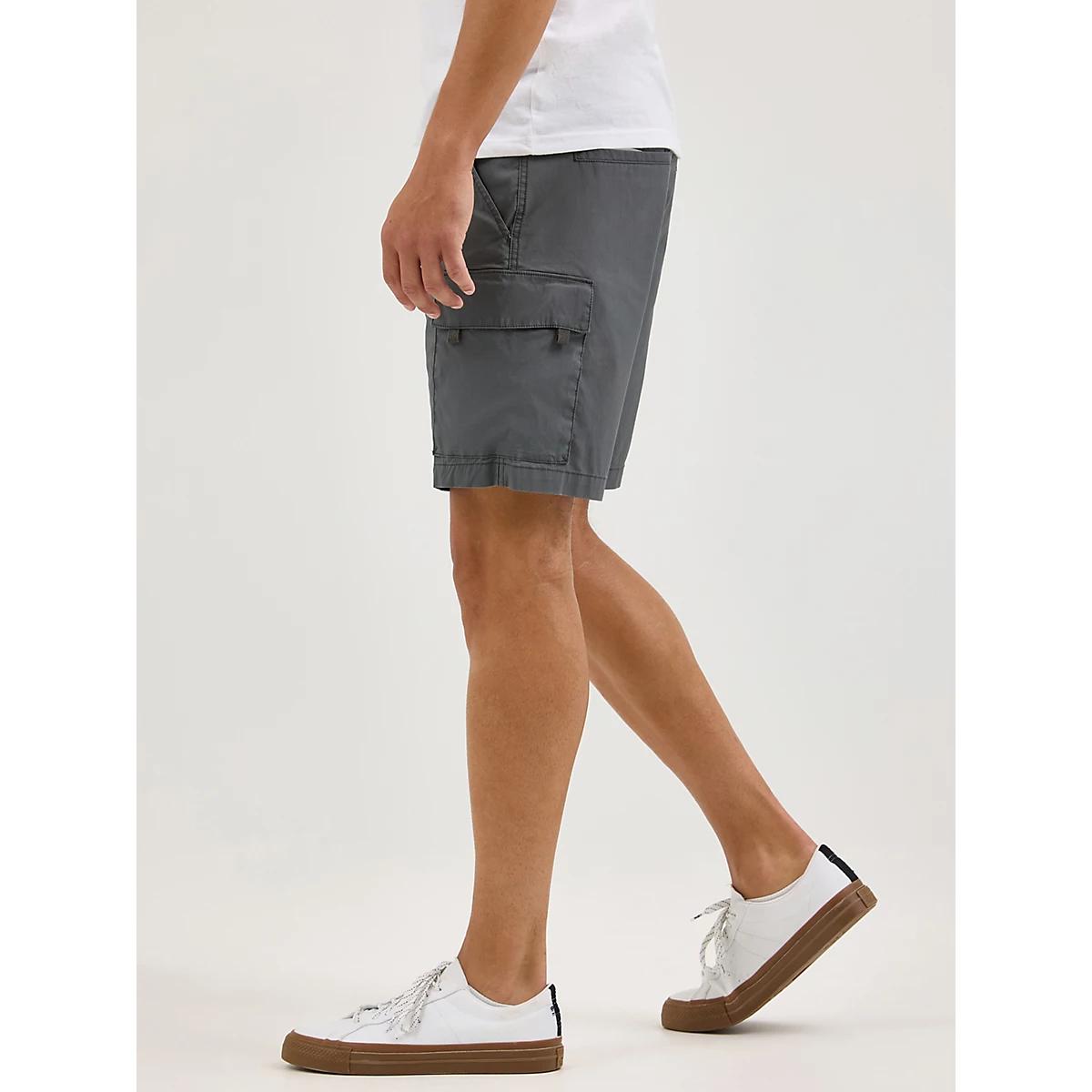 Men's Cargo Pull On Short in Prairie Sand Product Image