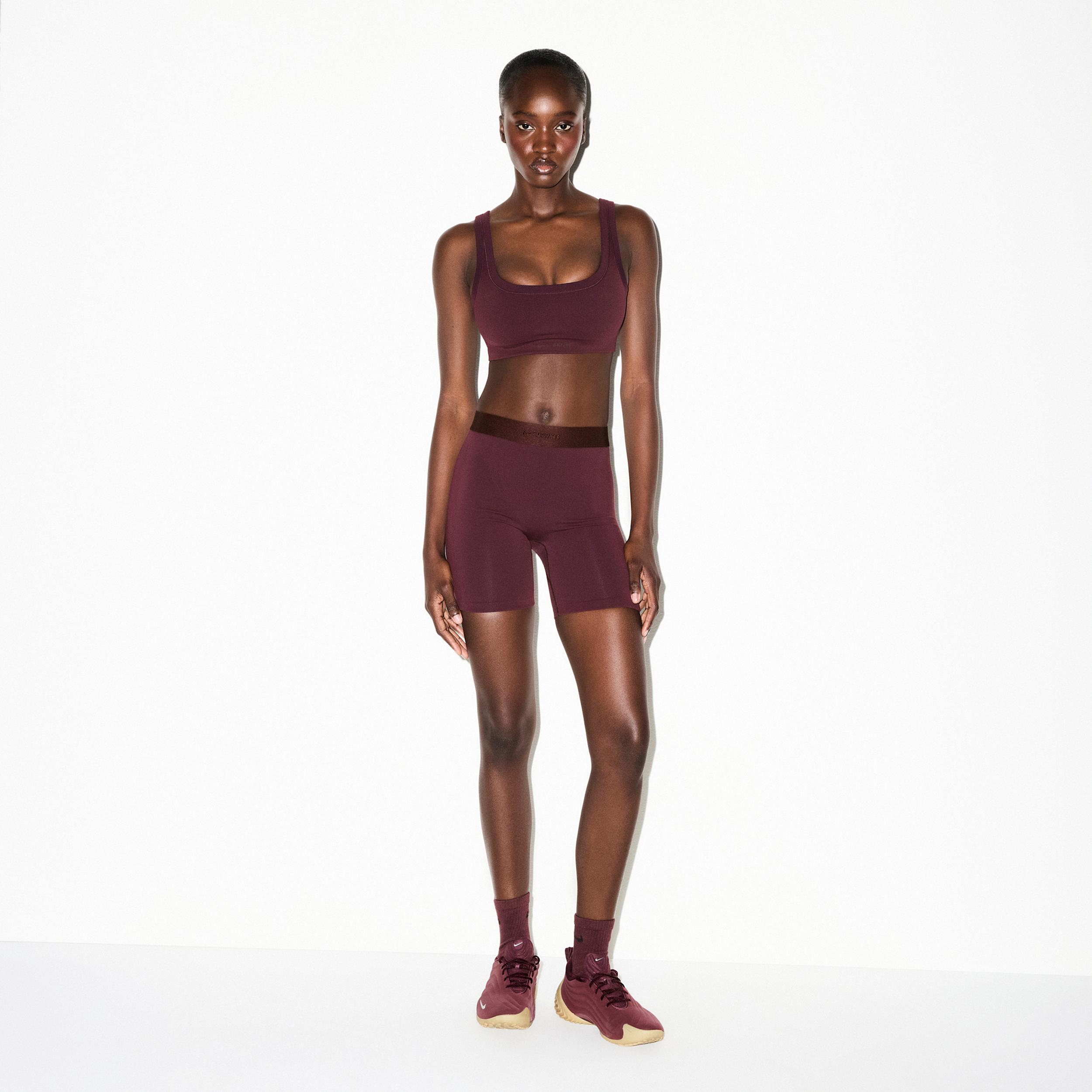 Nike Womens SKIMS Vintage Seamless Mock-Neck Crop Top | TPLST7919W-CUR Product Image