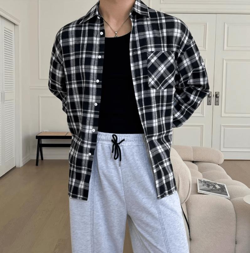 RT No. 12316 BLACK & WHITE PLAID SHIRT Product Image