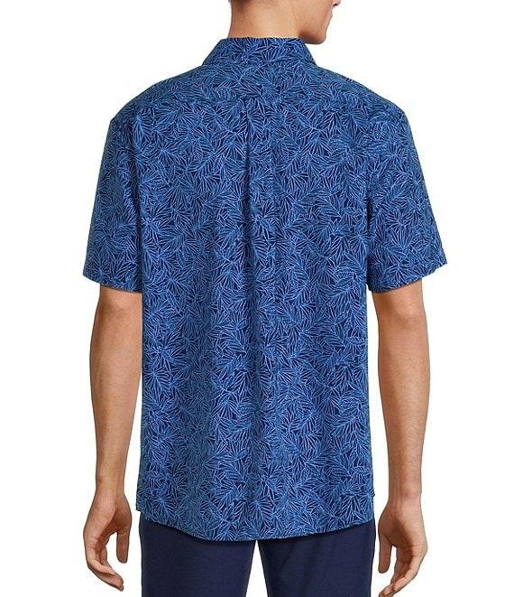 Roundtree & Yorke Short Sleeve Leaf Print Seersucker Sport Shirt Product Image
