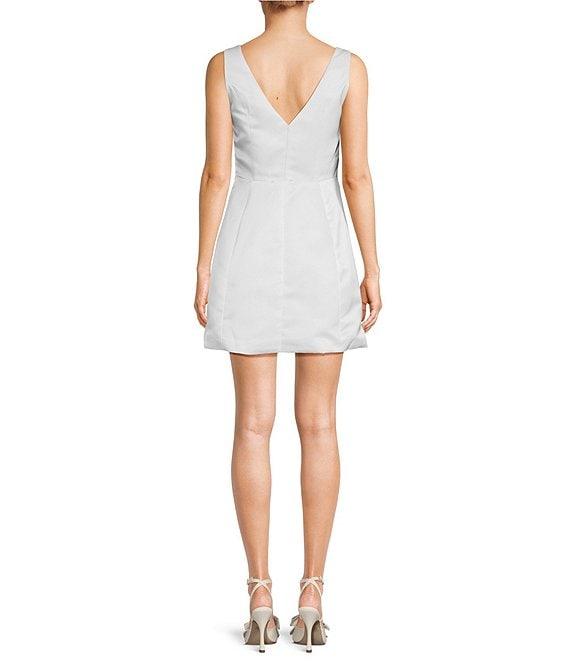Allison & Kelly Sleeveless V-Neck A-Line Bow Dress Product Image