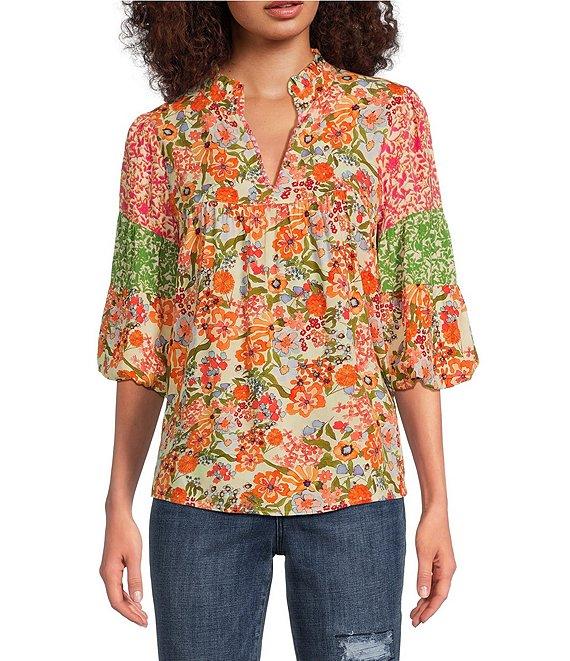 Tru Luxe Jeans Floral Split V-Neck 3/4 Sleeve Woven Challis Blouse Product Image