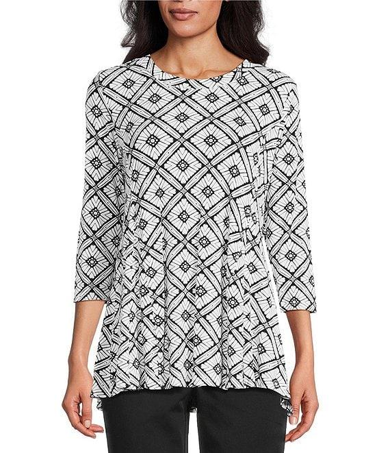 Intro Knit Jersey Scoop Neck 3/4 Sleeve Flare Hem Top Product Image