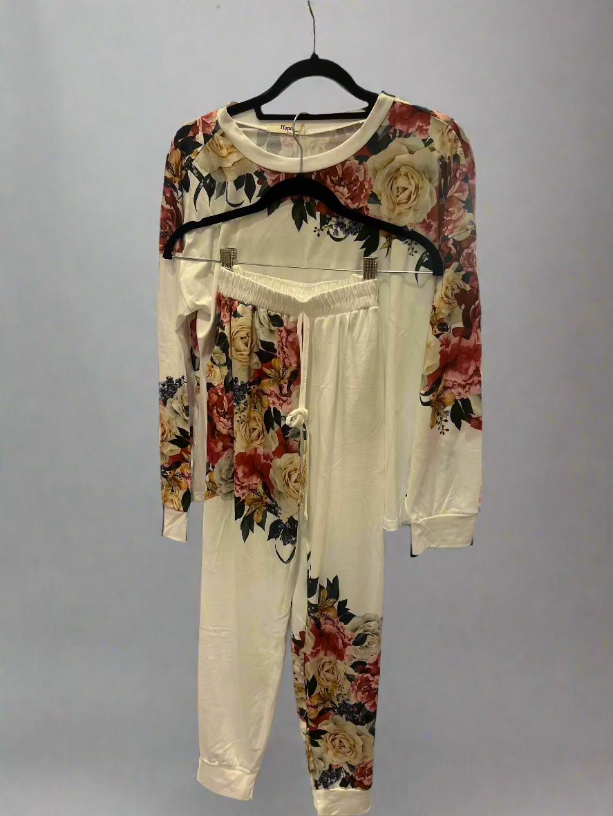 Floral jogger set Product Image